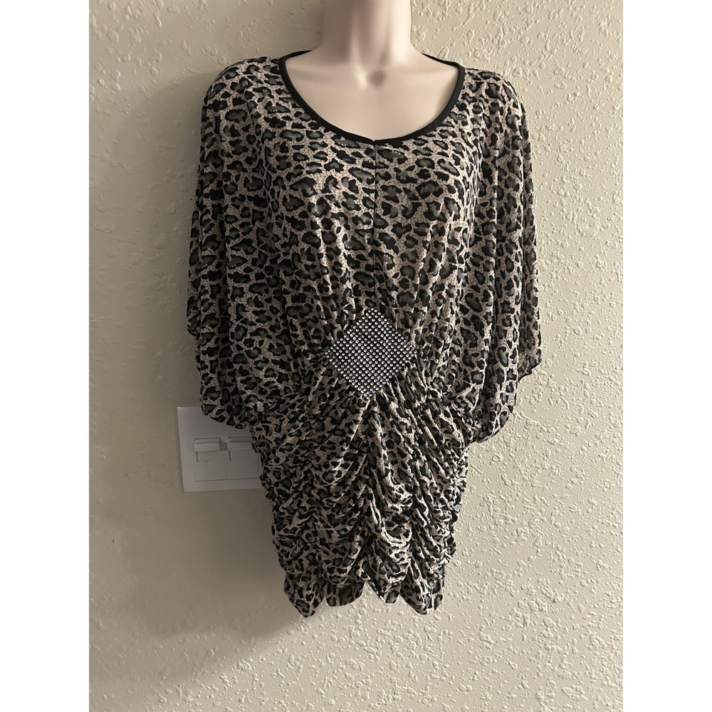 New Large Alyxa Bedazzled Leopard Print Top #1546*8